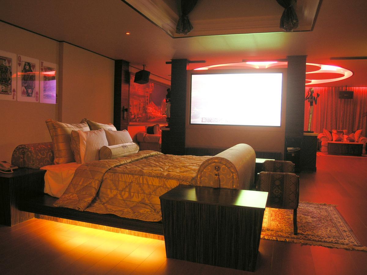 Daniel Spa Motel Pingzhen Eksteriør billede