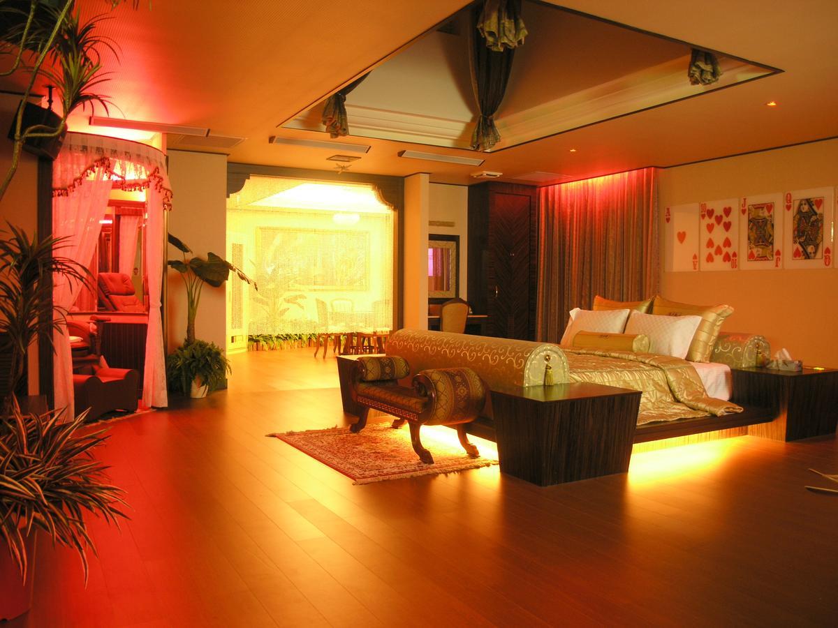 Daniel Spa Motel Pingzhen Eksteriør billede