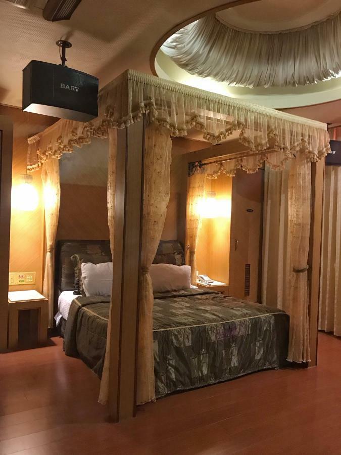 Daniel Spa Motel Pingzhen Eksteriør billede